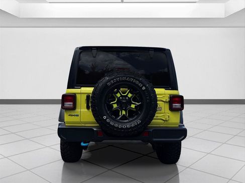 Used 2023 Jeep Wrangler Unlimited w/ 8.4" Radio Group AWD/4WD image 4