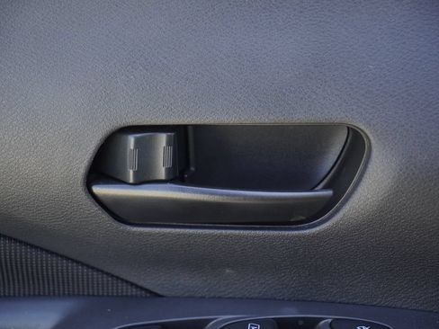 Used 2024 Nissan Kicks S FWD image 9