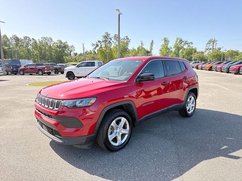 Used 2023 Jeep Compass Sport AWD/4WD image 7