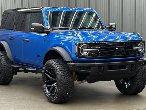 Used 2025 Ford Bronco Badlands AWD/4WD image 7