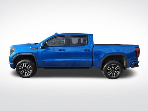 Used 2024 GMC Sierra 1500 AT4 w/ Technology Package AWD/4WD image 9