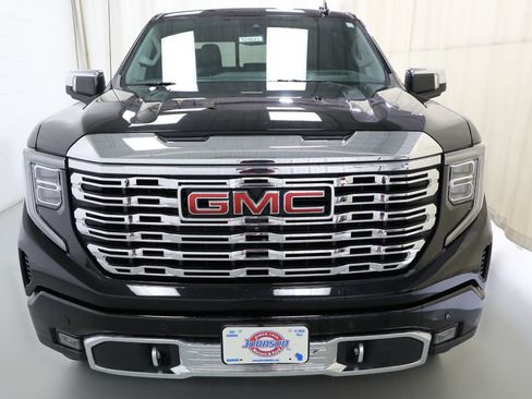 Certified 2023 GMC Sierra 1500 Denali w/ Denali Reserve Package AWD/4WD image 16