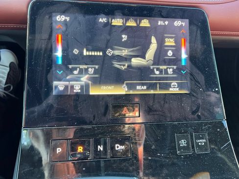 Used 2025 INFINITI QX80 Autograph w/ Autograph Exterior Package AWD/4WD image 24
