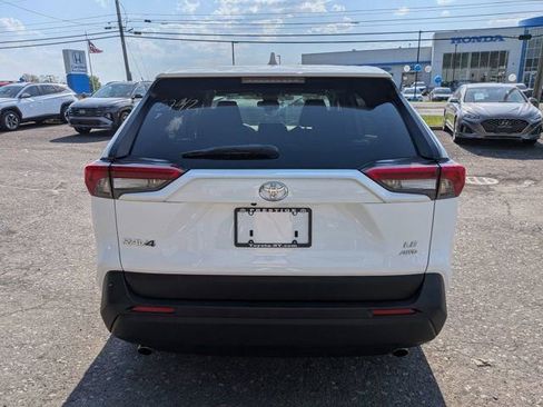Certified 2023 Toyota RAV4 LE AWD/4WD image 4