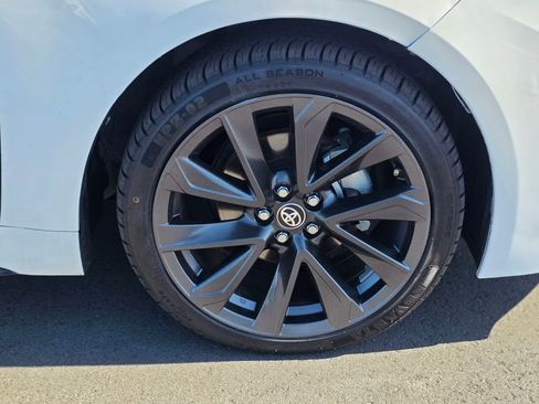 Used 2025 Toyota Corolla SE w/ SE Premium Package FWD image 8