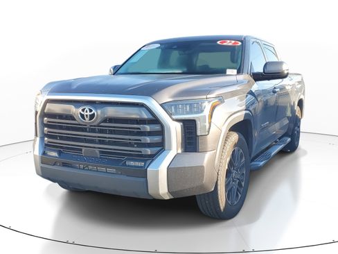 Used 2022 Toyota Tundra Limited image 3