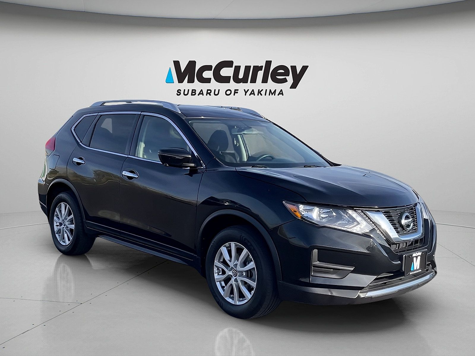 Used 2017 Nissan Rogue SV w/ SV Premium Package AWD/4WD image 7