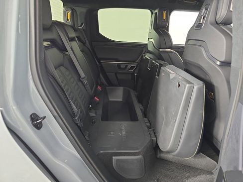 Used 2023 Rivian R1T Launch Edition image 25