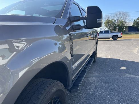 Used 2022 Ford F250 Lariat w/ Black Appearance Pkg image 16