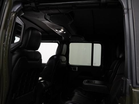 Used 2022 Jeep Gladiator Mojave w/ Cold Weather Group AWD/4WD image 14