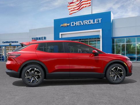 New 2026 Chevrolet Equinox EV LT FWD image 5