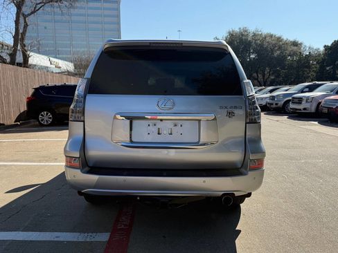 Used 2017 Lexus GX 460 Base AWD 4dr SUV image 5