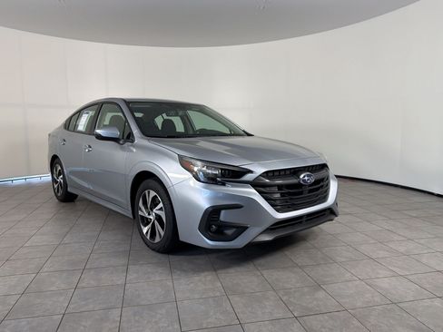 Used 2025 Subaru Legacy Premium AWD/4WD image 7