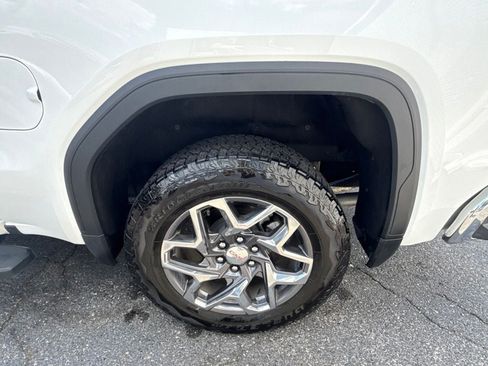 Used 2026 GMC Sierra 1500 SLT AWD/4WD image 11