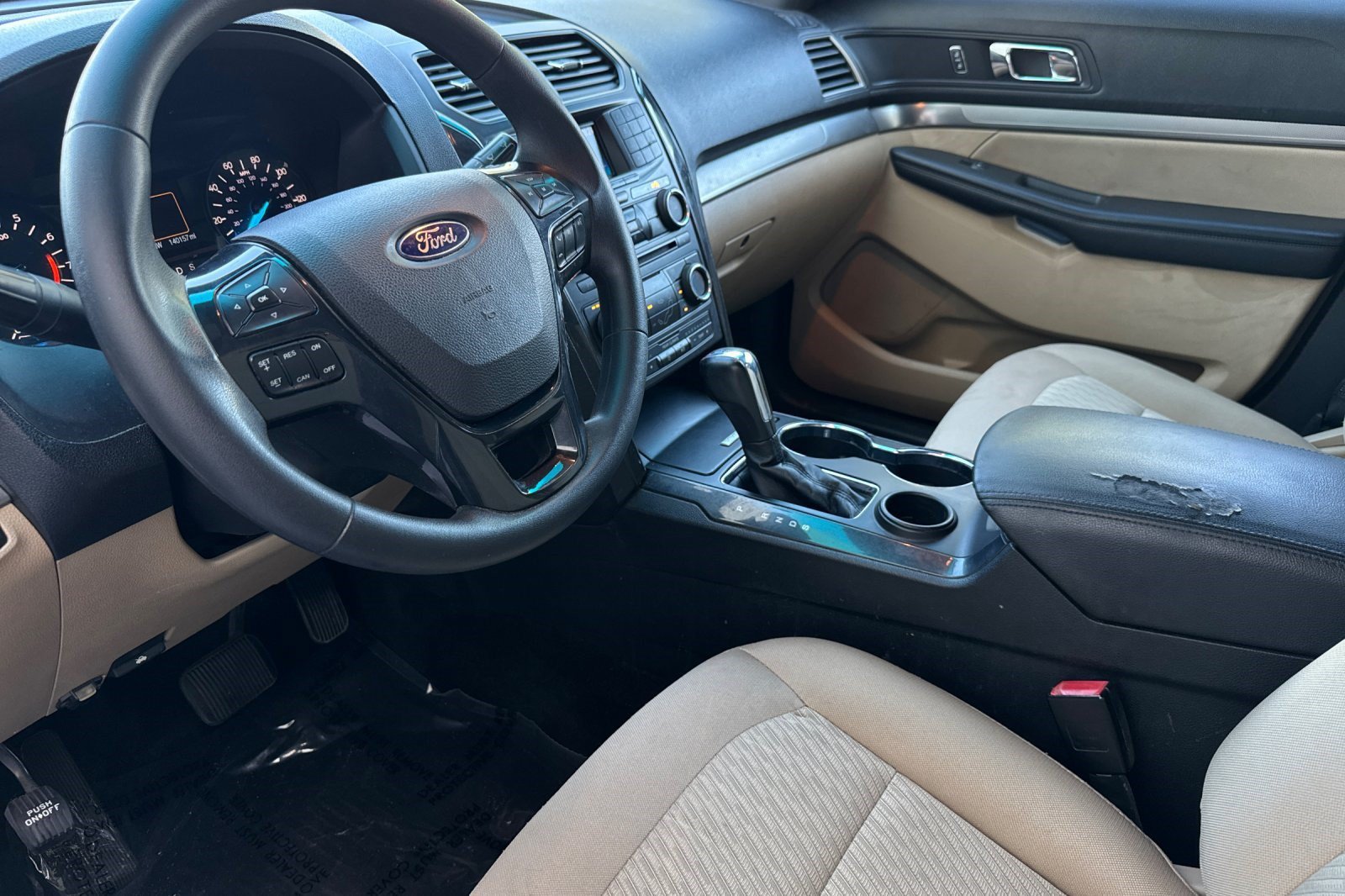 Used 2016 Ford Explorer FWD image 4