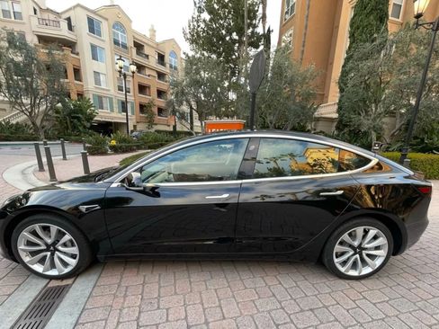 Used 2020 Tesla Model 3 Long Range image 9