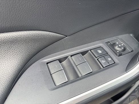 Used 2022 Toyota RAV4 SE w/ Weather & Moonroof Package AWD/4WD image 16