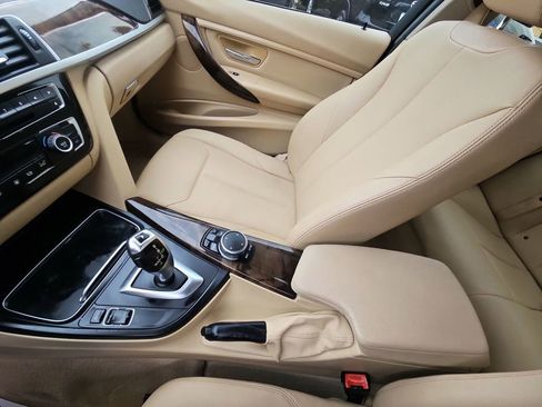 Used 2016 BMW 320i Sedan image 17