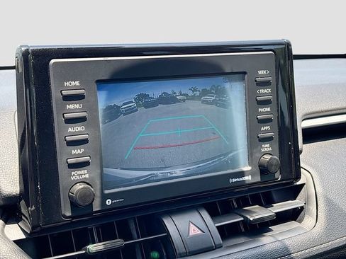 Used 2021 Toyota RAV4 XLE FWD image 13