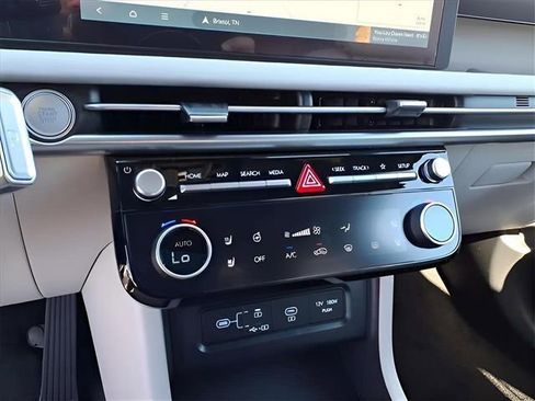 New 2026 Hyundai Tucson Limited AWD/4WD image 11