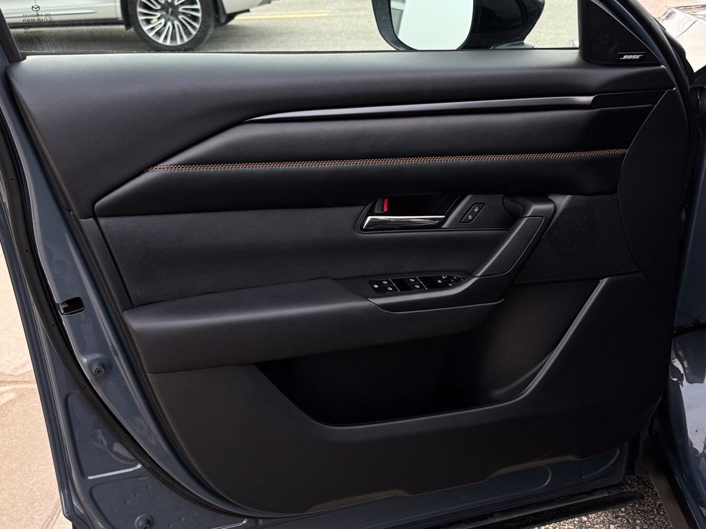 Used 2023 MAZDA CX-50 AWD 2.5 S w/ Premium Plus Pkg image 9