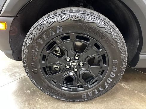 Used 2025 Ford Bronco Sport Badlands w/ Sasquatch Badlands Package AWD/4WD image 16