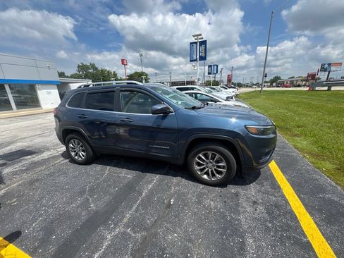Used 2021 Jeep Cherokee Latitude Lux AWD/4WD image 4