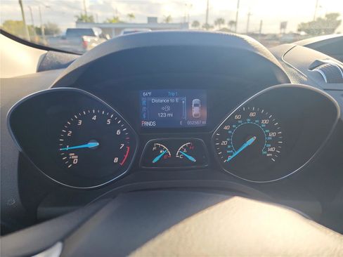 Used 2014 Ford Escape SE image 28