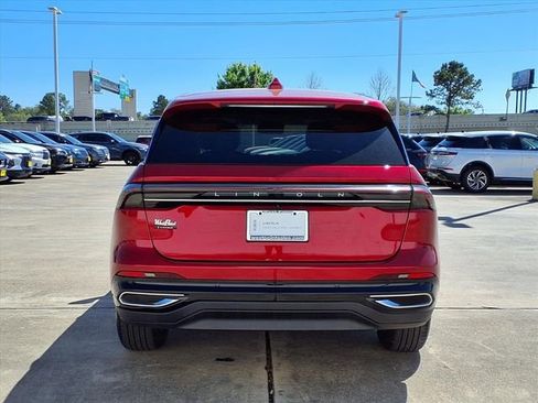 Certified 2024 Lincoln Nautilus Premier image 22