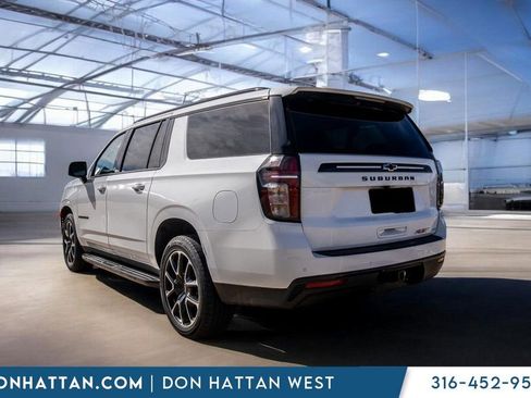 Used 2023 Chevrolet Suburban RST w/ Luxury Package image 30