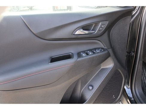 Used 2023 Chevrolet Equinox RS image 7