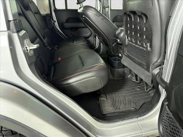 Used 2019 Jeep Wrangler Unlimited Rubicon AWD/4WD image 16
