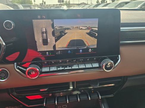 New 2026 GMC Canyon AT4 w/ Technology Plus Package AWD/4WD image 20