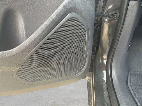 Used 2021 Chevrolet Bolt LT image 30