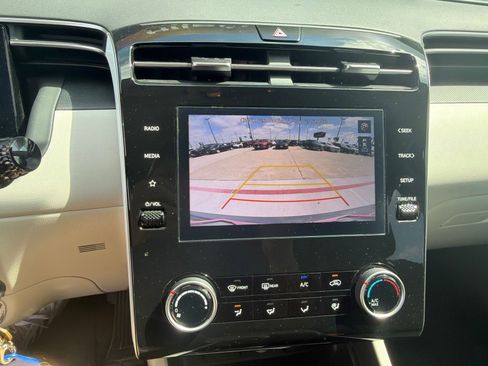 Used 2024 Hyundai Tucson SE FWD image 11