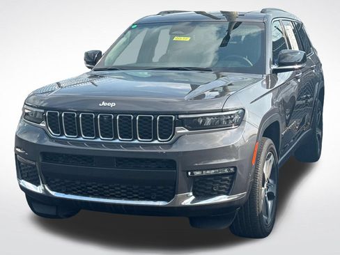 Used 2024 Jeep Grand Cherokee L Limited w/ Luxury Tech Group II AWD/4WD image 6
