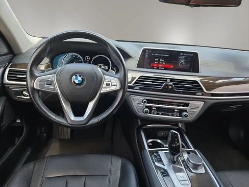 Used 2019 BMW 740i w/ Cold Weather Package RWD image 13