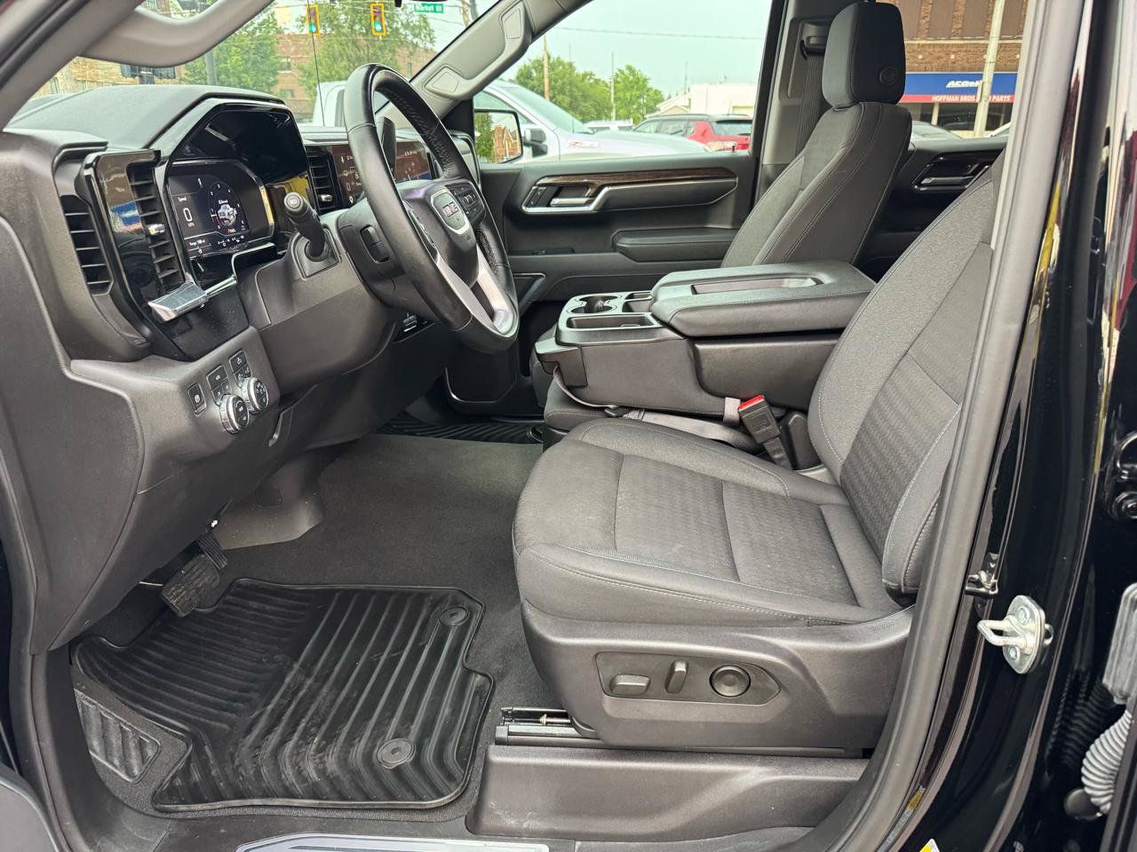 Used 2025 GMC Sierra 1500 Elevation AWD/4WD image 12