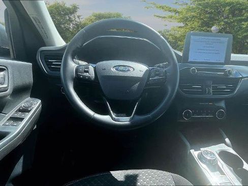 Certified 2023 Ford Escape Active AWD/4WD image 5