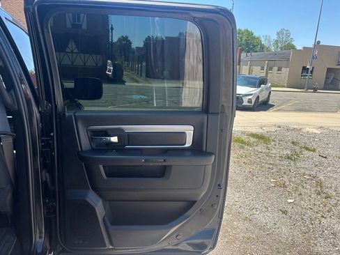 Used 2022 RAM 1500 Classic Warlock AWD/4WD image 13