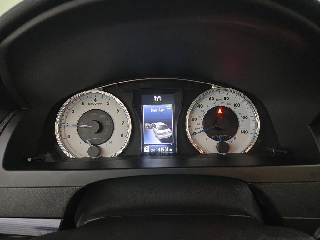 Used 2016 Toyota Camry SE FWD image 28