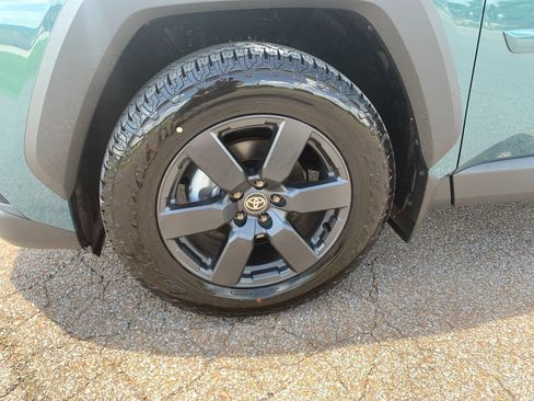 Used 2026 Toyota RAV4 AWD image 33