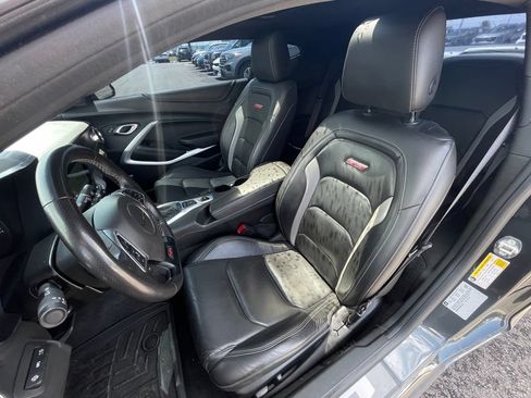 Used 2018 Chevrolet Camaro SS RWD image 27