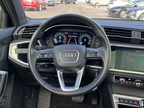 Used 2022 Audi Q3 2.0T Premium image 14