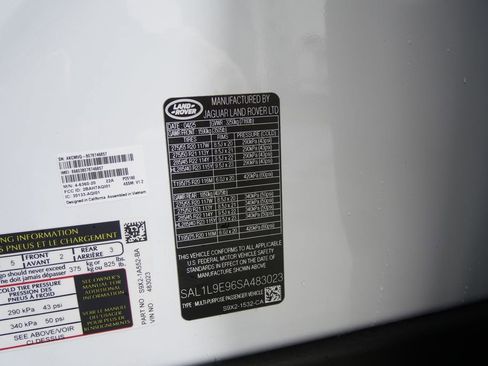 Used 2025 Land Rover Range Rover Sport Dynamic SE image 33