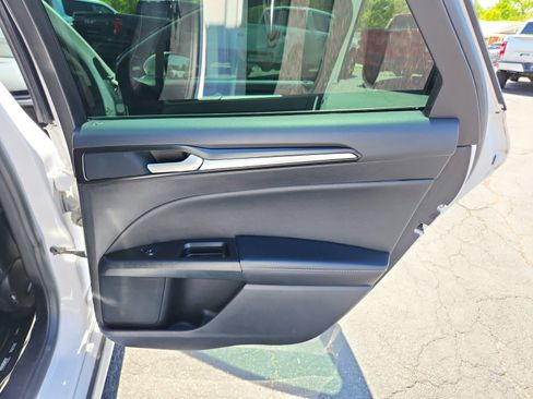 Used 2019 Ford Fusion Titanium FWD image 30