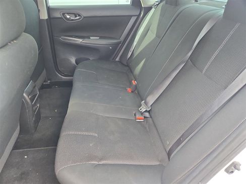 Used 2018 Nissan Sentra S image 13