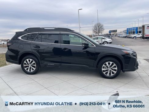 Used 2025 Subaru Outback Premium w/ Popular Package #1A image 16