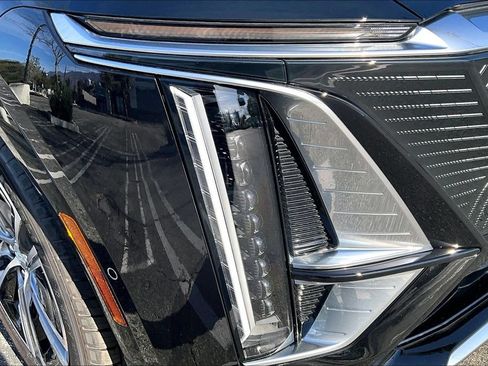 New 2026 Cadillac Lyriq Luxury w/ LPO, Floor Liner Package AWD/4WD image 14