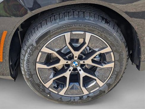 Used 2025 BMW X3 xDrive30i w/ Convenience Package image 9